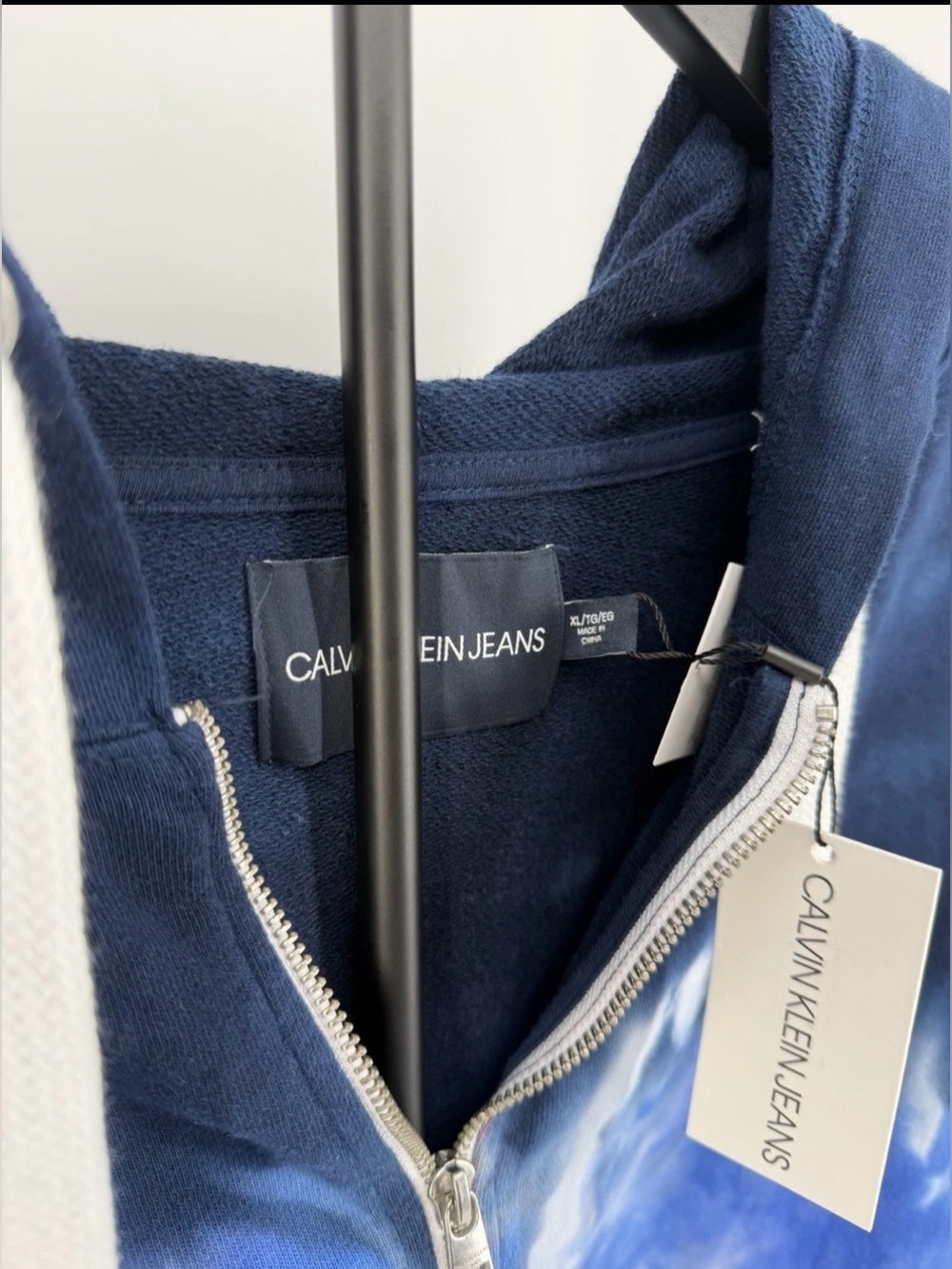 Calvin Klein Jeans Hoodie Women XL Blue Tie Dye Cropped Pullover Zip Neck NWT - Picture 8 of 13